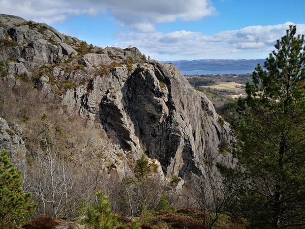 Ørnlia